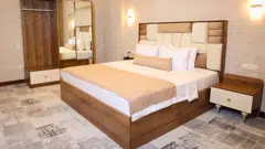 https://greenparkhotel.uz/booking/